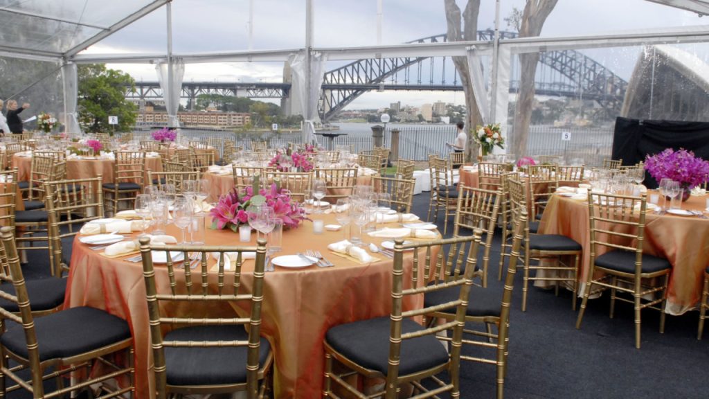 events place with round tables